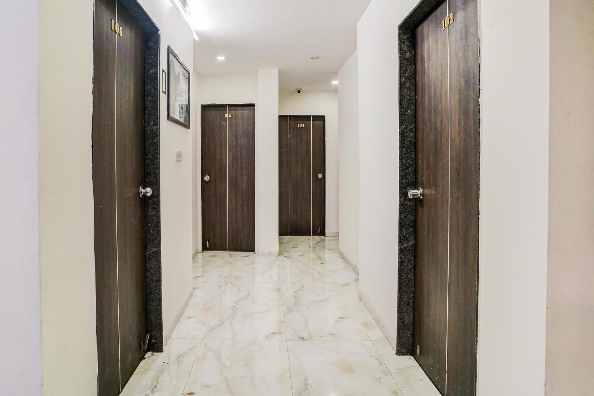 Super Hotel O Nashik Near Vijay Mamta Theatre Formerly Sahara Inn Екстериор снимка