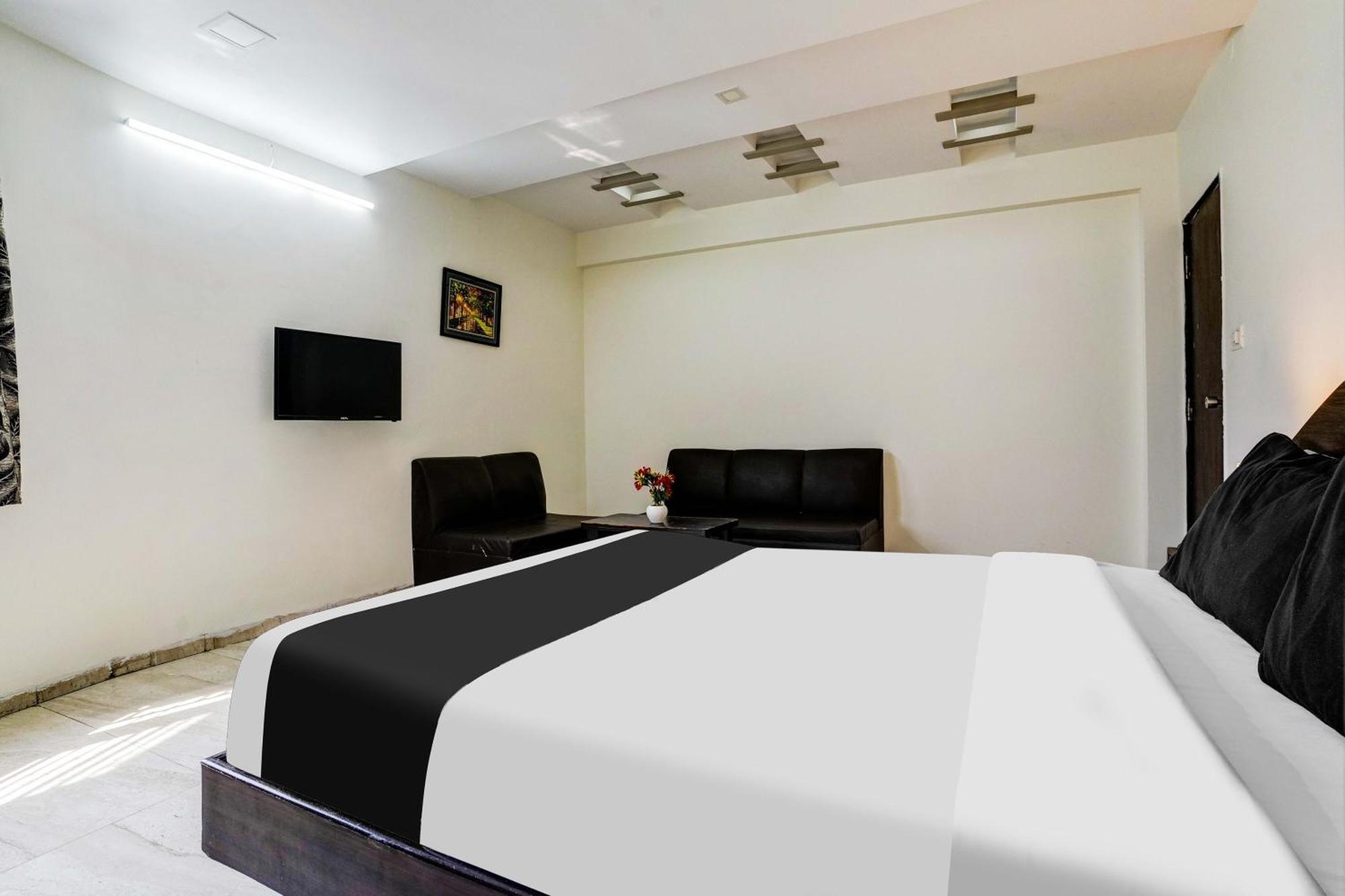 Super Hotel O Nashik Near Vijay Mamta Theatre Formerly Sahara Inn Екстериор снимка