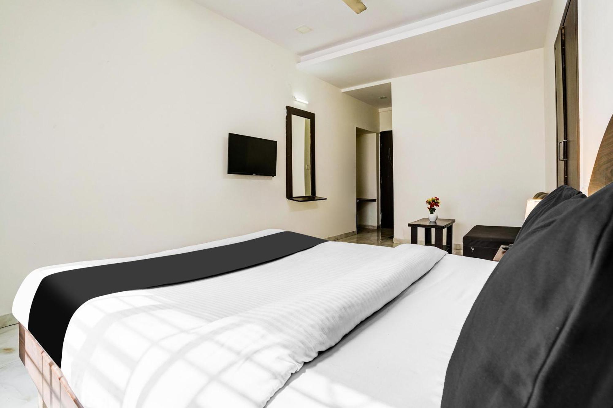 Super Hotel O Nashik Near Vijay Mamta Theatre Formerly Sahara Inn Екстериор снимка