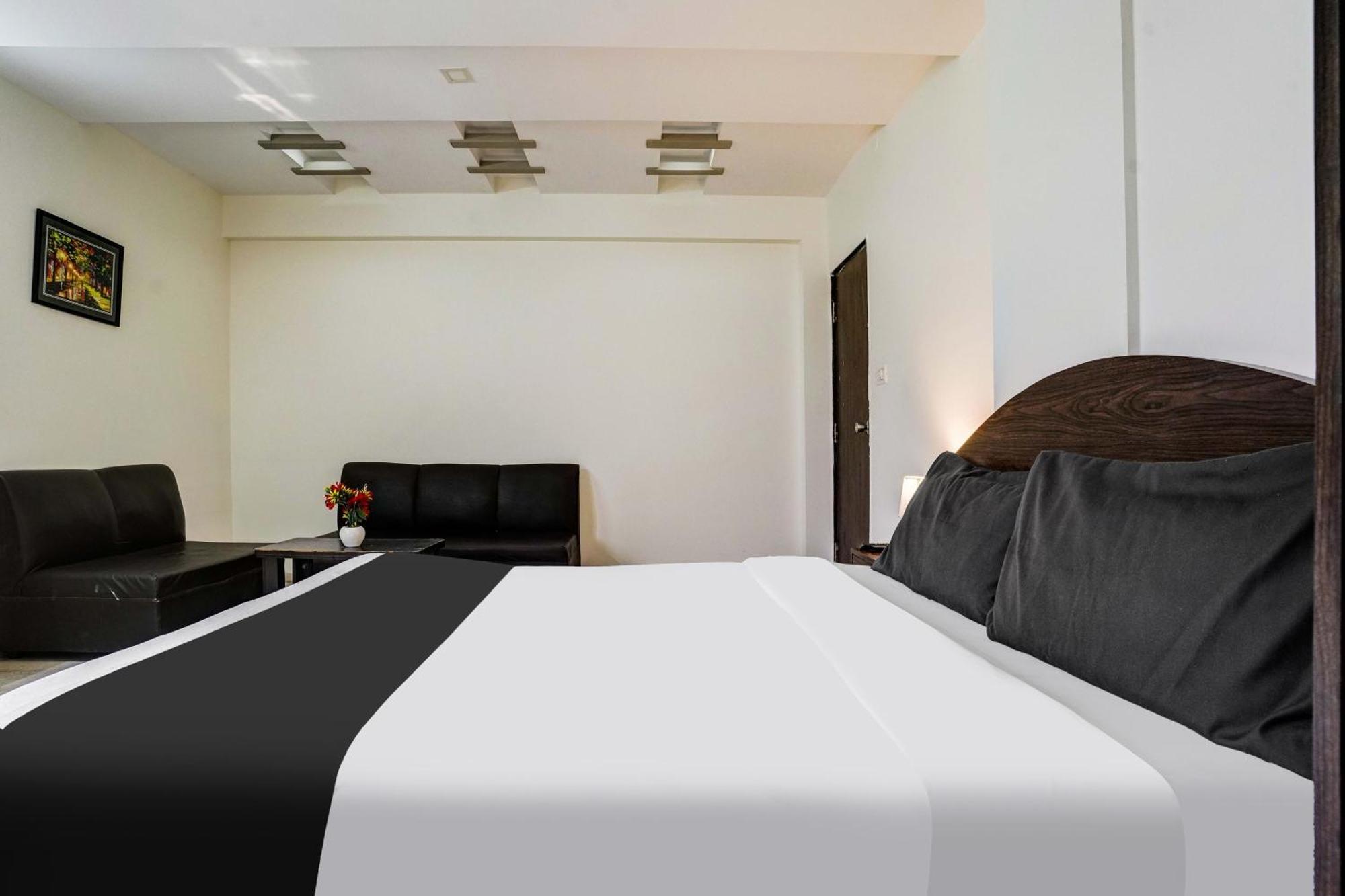 Super Hotel O Nashik Near Vijay Mamta Theatre Formerly Sahara Inn Екстериор снимка
