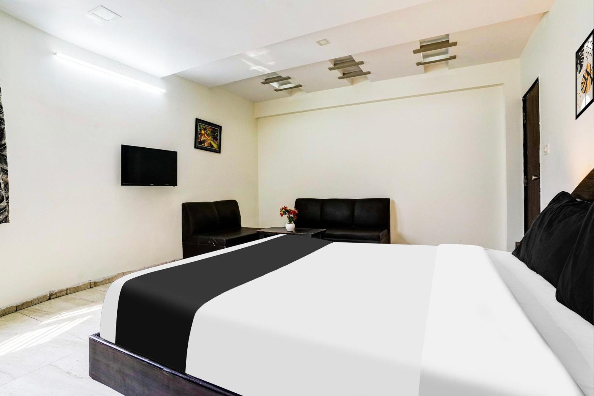 Super Hotel O Nashik Near Vijay Mamta Theatre Formerly Sahara Inn Екстериор снимка