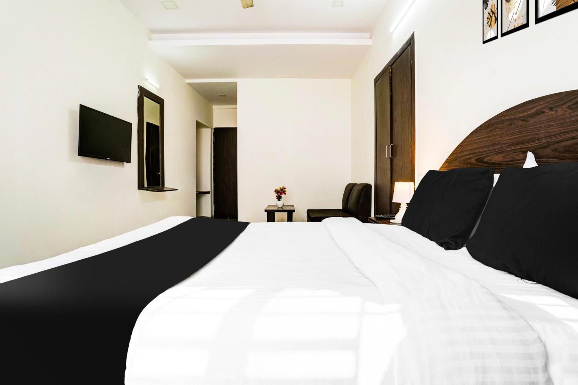 Super Hotel O Nashik Near Vijay Mamta Theatre Formerly Sahara Inn Екстериор снимка
